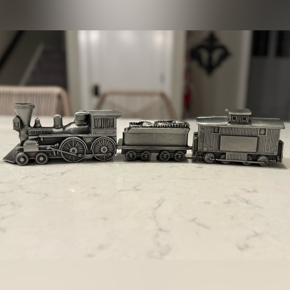 1974 Banthrico 3 piece Silver Train Piggy Bank….Vintage 🚂🚂